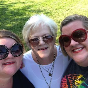 Meet your Posher, Natalie